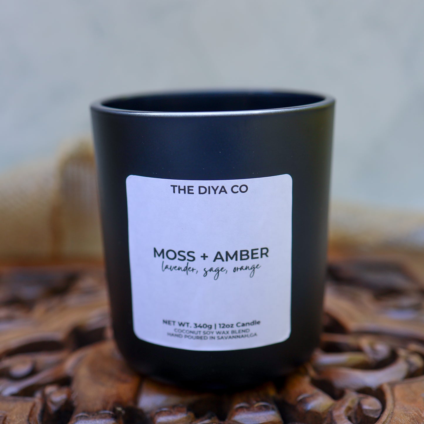 12 oz Moss & Amber Aura Candle | Sophisticated Earthy Citrus with Crackling Wood Wick
