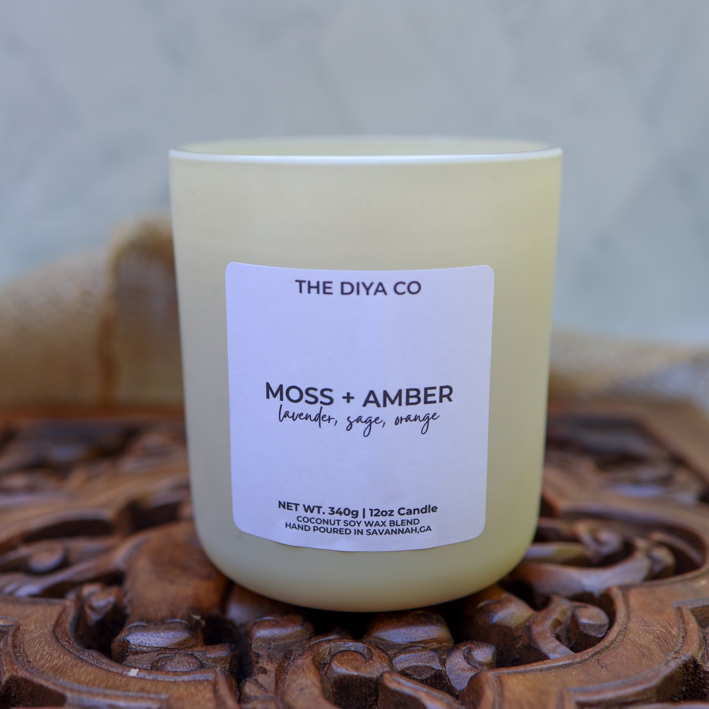 12 oz Moss & Amber Aura Candle | Sophisticated Earthy Citrus with Crackling Wood Wick