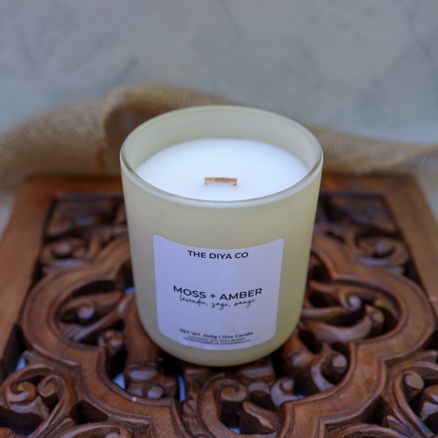 12 oz Moss & Amber Aura Candle | Sophisticated Earthy Citrus with Crackling Wood Wick