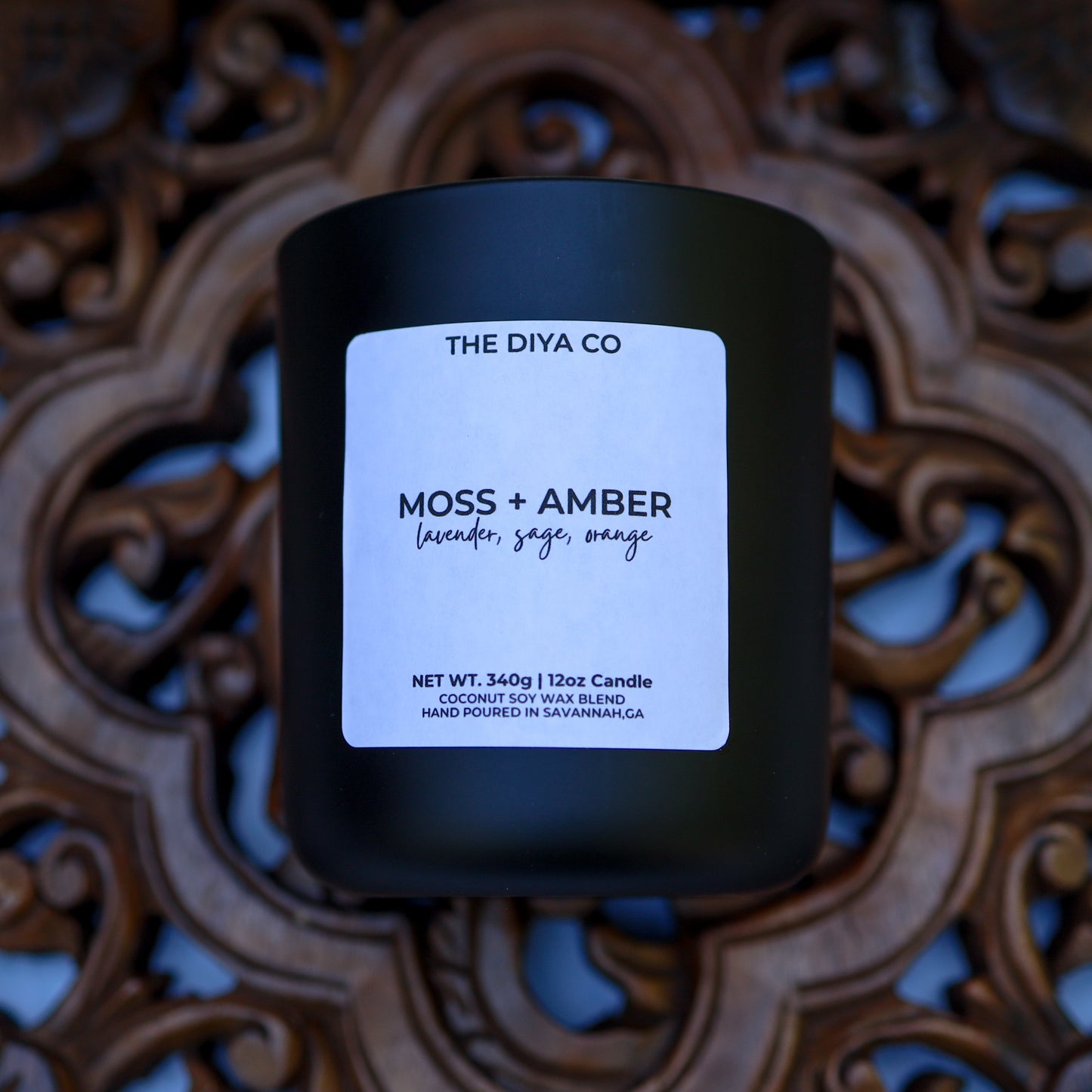 12 oz Moss & Amber Aura Candle | Sophisticated Earthy Citrus with Crackling Wood Wick